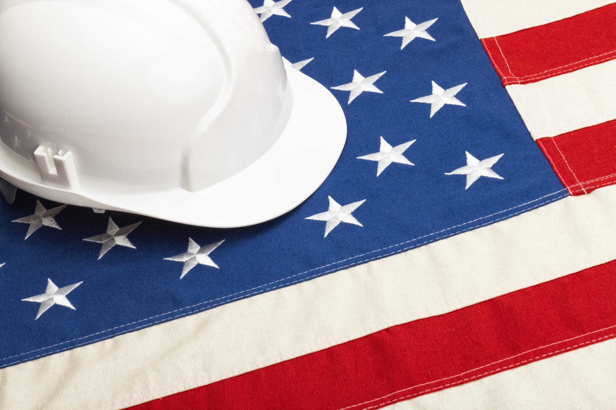 Government contract financing gap